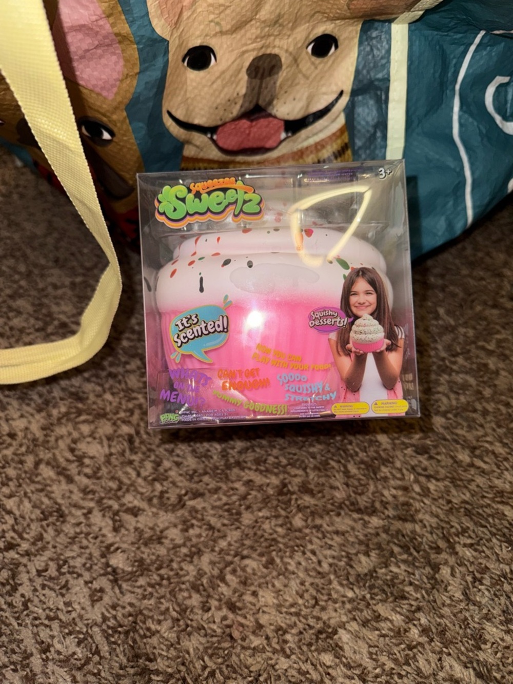 Squeezee Sweetz Scented Cupcake Squishy Pink